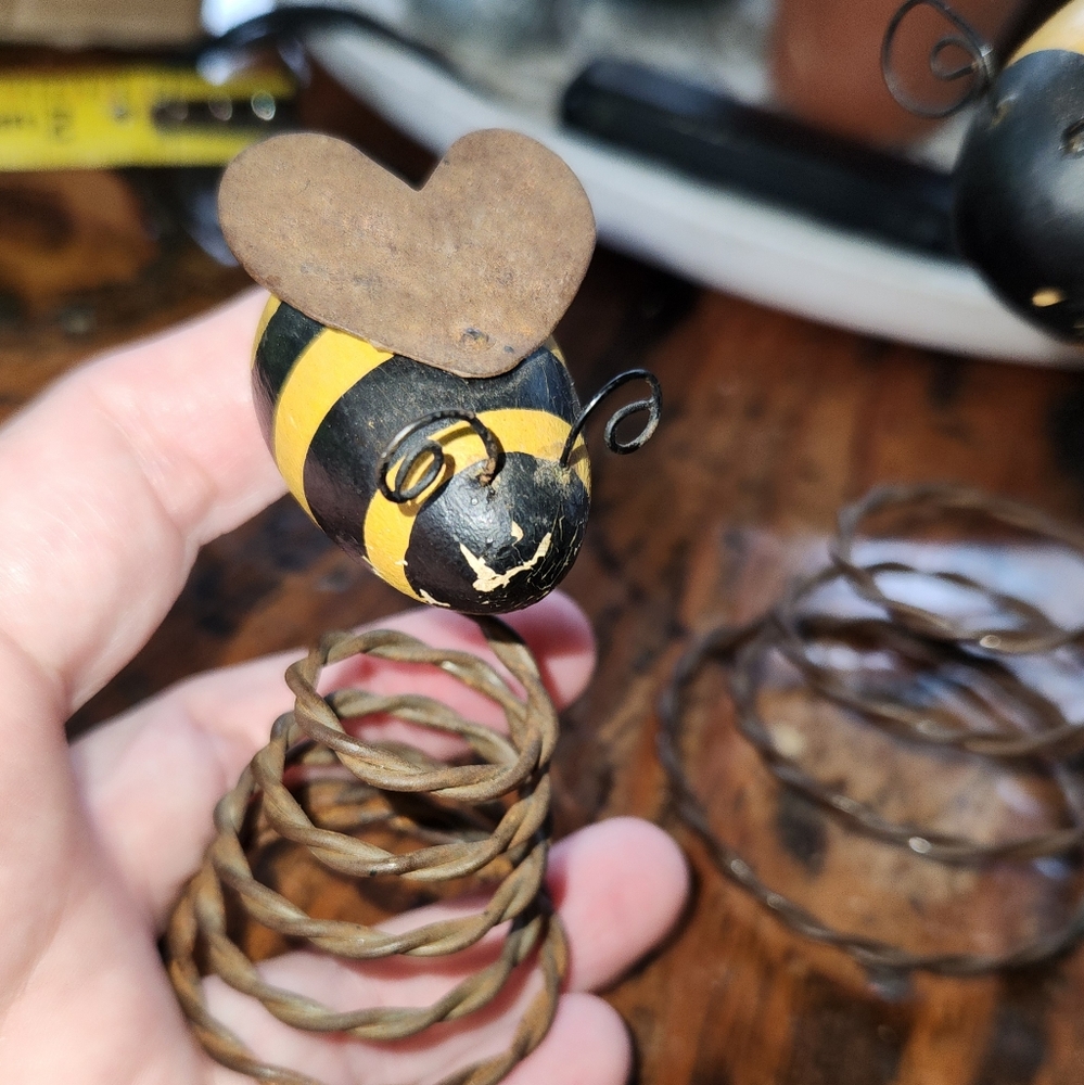 Primitive Bees - Picture 3 of 8